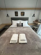 Avres Apartments