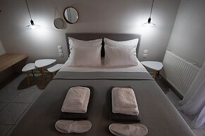Avres Apartments