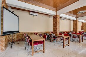 Collection O 93742 Sidodadi Hotel Dan Resto