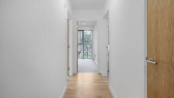 2 Bed Apt Sleeps 7 - Arcade Machine, Wifi, Central