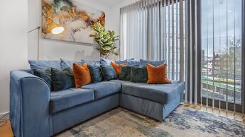 2 Bed Apt Sleeps 7 - Arcade Machine, Wifi, Central