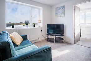 Oasis - 2 Bed Apartment - Ocean Breeze