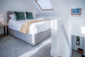 Oasis - 2 Bed Apartment - Ocean Breeze