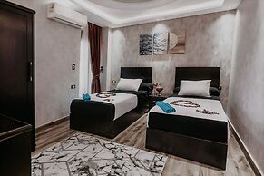 Pyramids planet hotel