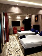 Pyramids planet hotel
