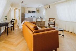 Orly Suites