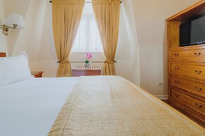 Orly Suites