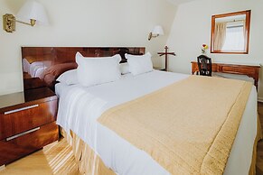 Orly Suites