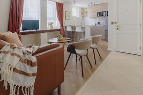 Orly Suites