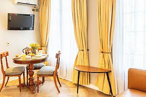 Orly Suites