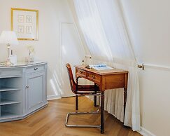 Orly Suites