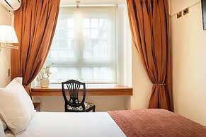 Orly Suites