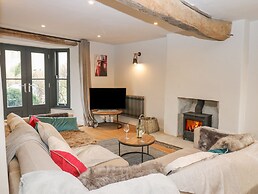 4 Castle Terrace