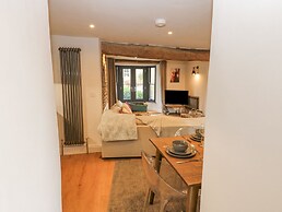 4 Castle Terrace