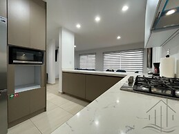 1537 Casa Las Conchas