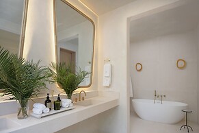 Villa Escondida by Lumina