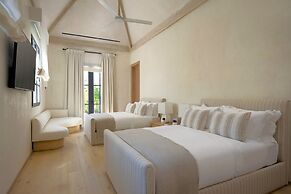 Villa Escondida by Lumina
