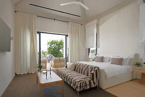 Villa Escondida by Lumina