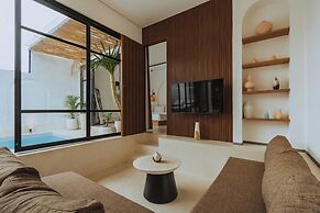 Yahvi Villa by Betterplace