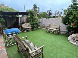 Room-cozy Crner Kitehouse
