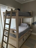 Room-cozy Crner Kitehouse