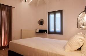 Drakatos Apartment 1B
