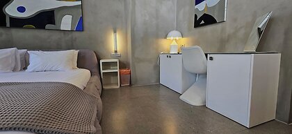 99 Adrianou Luxury Urban Stay