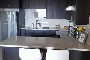 Seaview Paradise - Sleeps 3 - Pool - Parking
