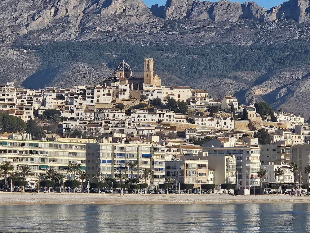 HOSTAL LUXURY NIT I DIA