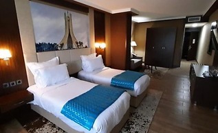 LB Suites Hotel