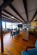 İnce Bungalov