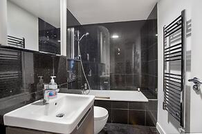 2-bed Apartment, Sleeps 4, Free Parking