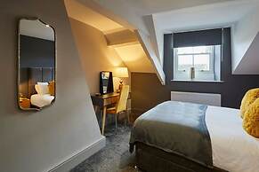 Host Stay Ochre Yellow