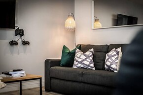 Host Apartments Knight St Place