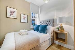 Host Apartments Queen Square Apartment