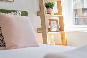 Host Apartments Lark Lane Hideaway