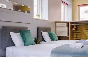 Host Stay Campbell Sq Roof Terrace Apt