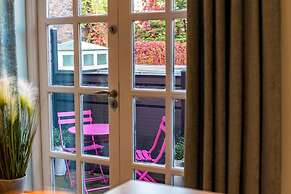 Host Apartments The Pilgrim Coach House