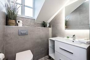 Host Apartments The Pilgrim Coach House