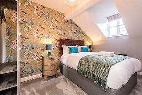 Host Apartments The Pilgrim Coach House