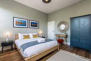 Host Stay Catharine Quarters II