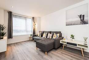 Host Apartments Oldham Place