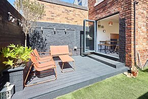 Host Stay Bath Street