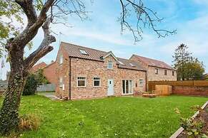 Host Stay Fawcett Cottage