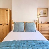 Host Stay St Radigunds House