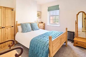 Host Stay St Radigunds House