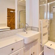 Host Stay St Radigunds House