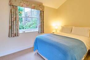 Host Stay Admiral s Rest