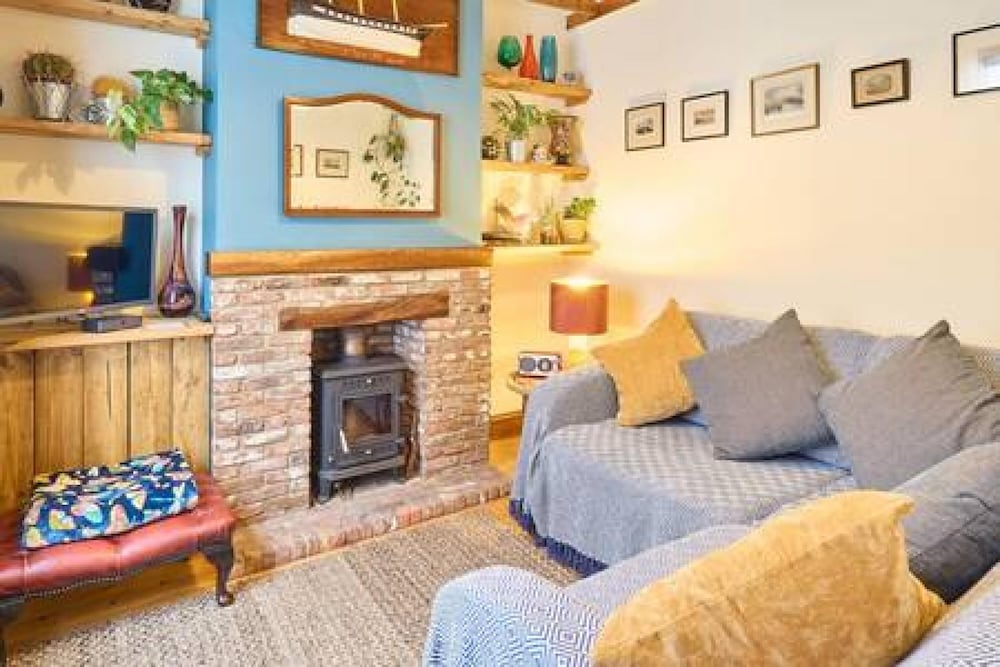 Host Stay Ethelbert Cottage