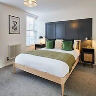 Host Stay Penny Farthing Cottage